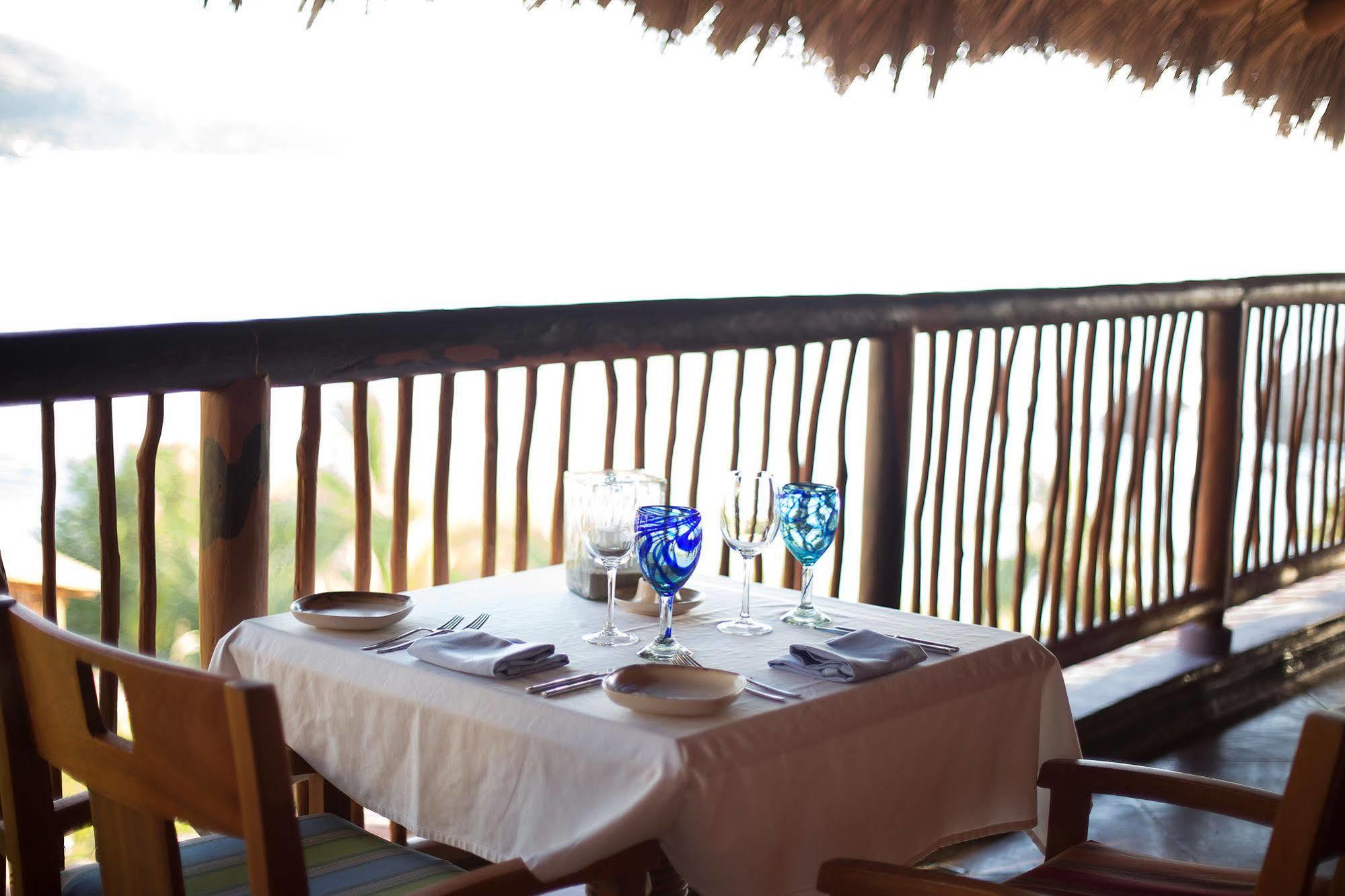 Hotel Club Intrawest à Zihuatanejo Extérieur photo